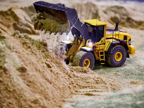 Oplev også fjernstyrede gravkøer på transportmessen